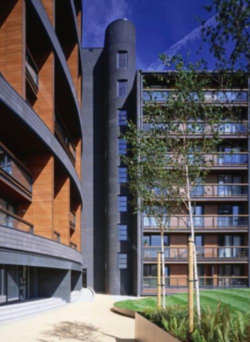 O2 Excel City Airport Apartment ลอนดอน ภายนอก รูปภาพ