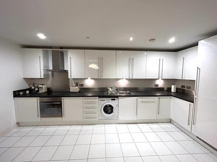 O2 Excel City Airport Apartment ลอนดอน ภายนอก รูปภาพ